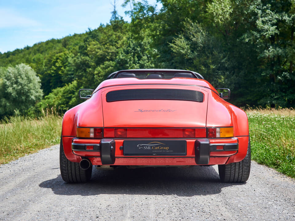 Immagine 4/47 di Porsche 911 Speedster 3.2 (1989)