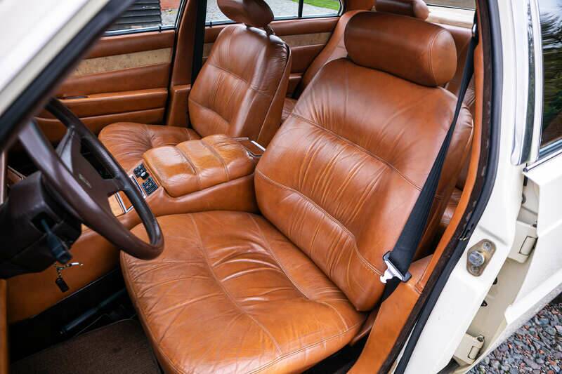 Image 30/38 of Maserati Quattroporte 4900 (1984)