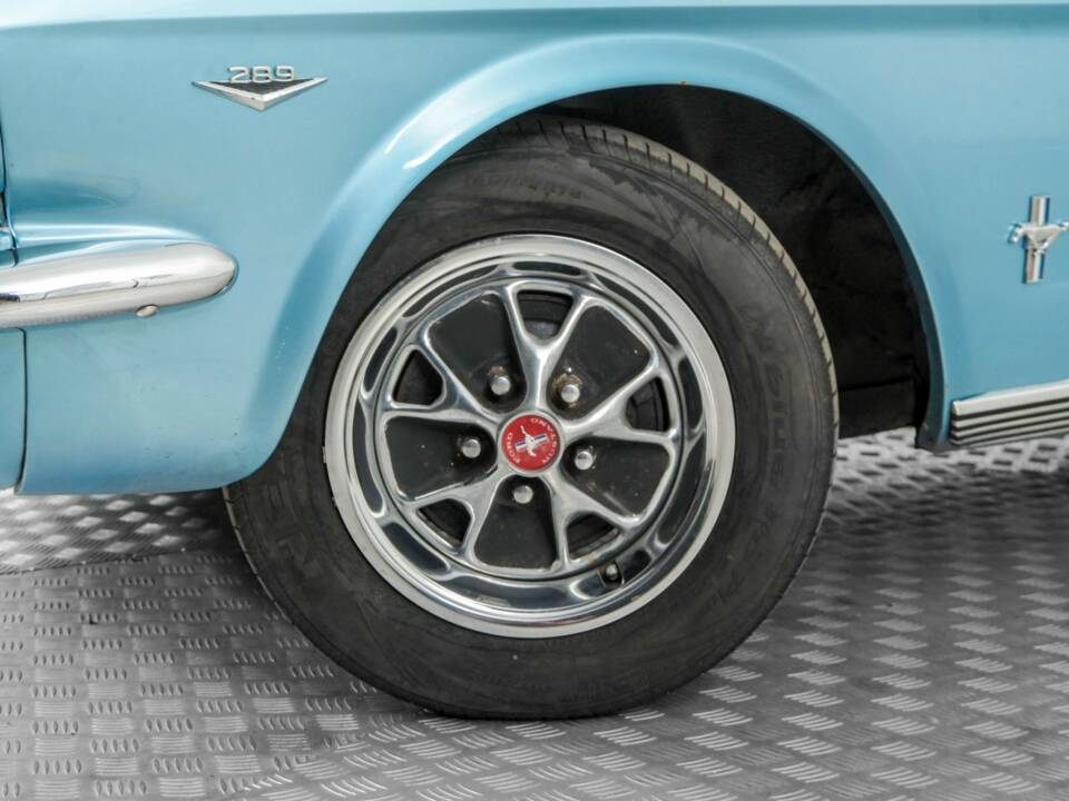 Image 4/50 of Ford Mustang 302 (1966)