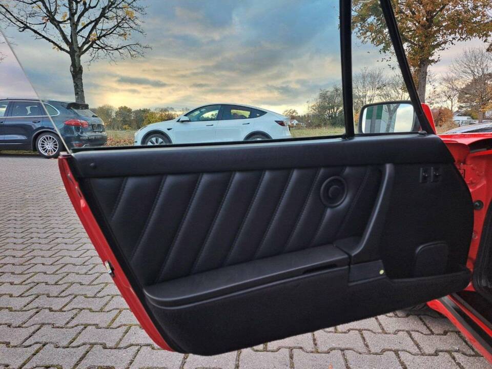 Bild 20/31 von Porsche 911 Carrera 3.2 (WTL) (1987)