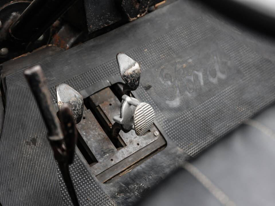 Bild 29/37 von Ford Model T (1918)