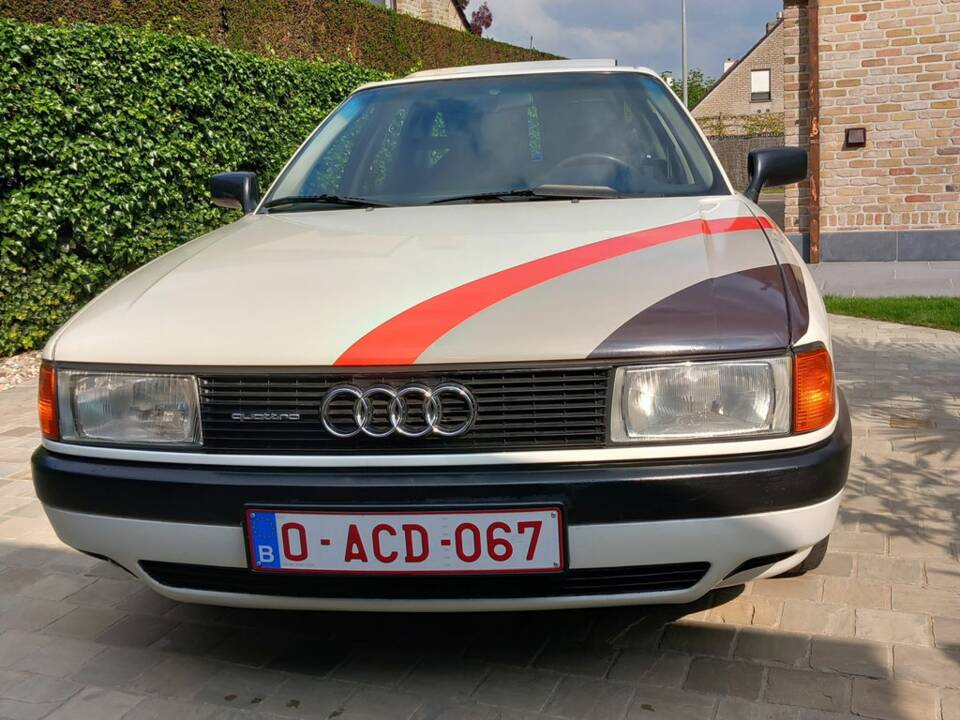 Bild 4/8 von Audi 80 quattro  -  1.8S (1987)
