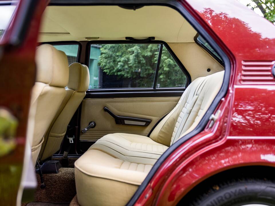 Bild 17/48 von Alfa Romeo Giulietta 2.0 (1981)