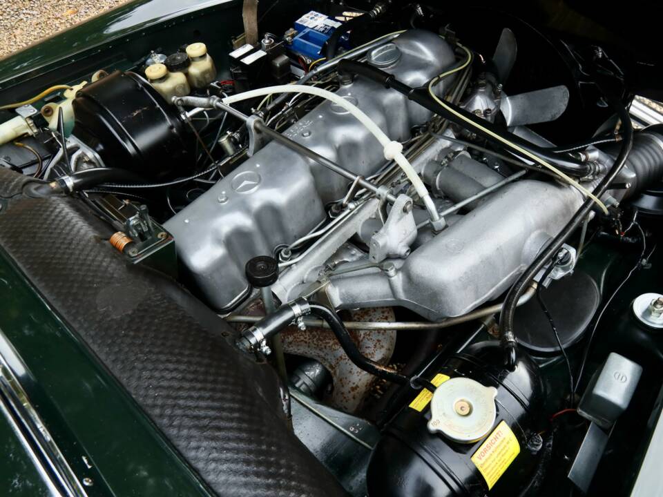 Bild 37/50 von Mercedes-Benz 280 SL (1970)