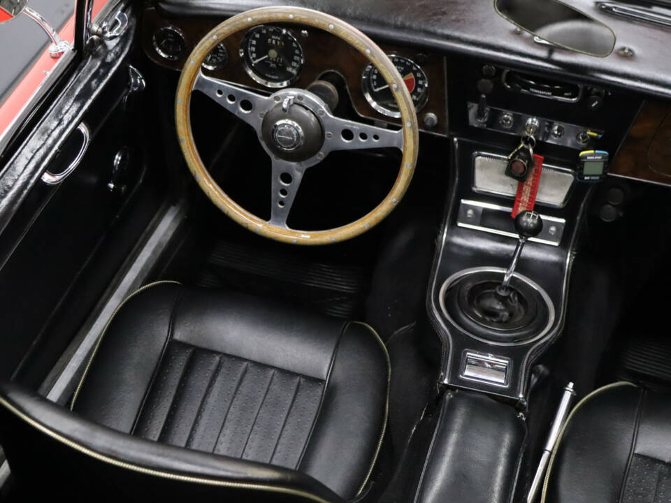 Image 48/50 of Austin-Healey 3000 Mk III (BJ8) (1964)