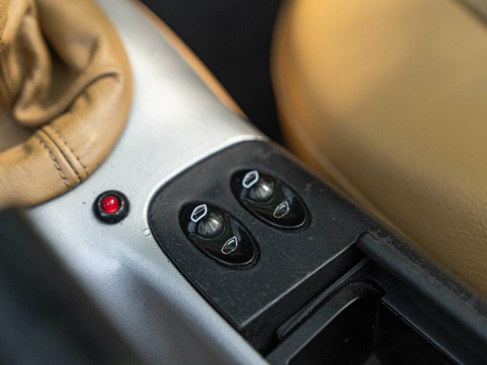 Imagen 42/50 de Porsche Boxster (2000)