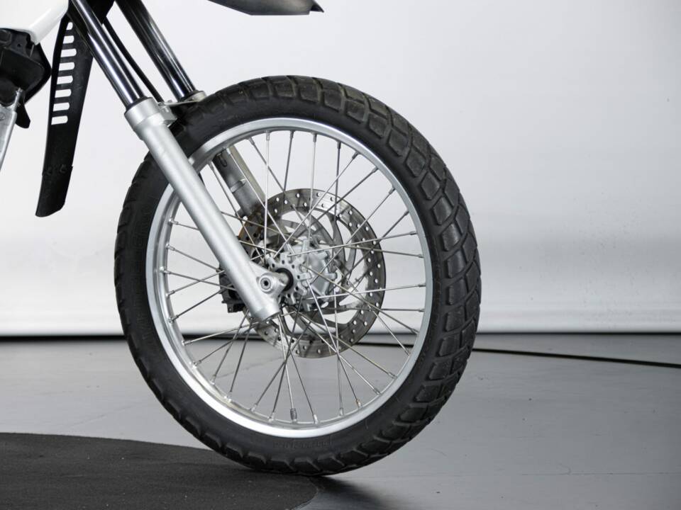 Immagine 40/50 di BMW DUMMY (2000)