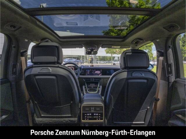Immagine 24/50 di Porsche Cayenne Turbo E-Hybrid (1900)