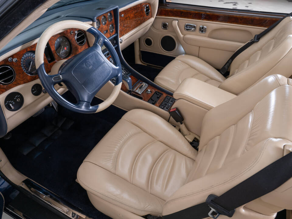 Afbeelding 16/31 van Bentley Azure (1999)
