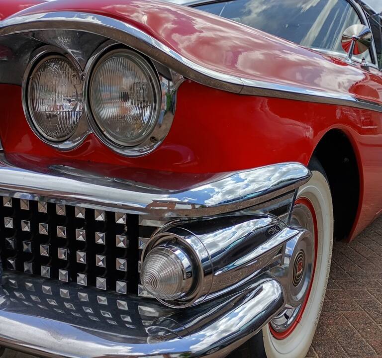 Afbeelding 16/52 van Buick Special Riviera Coupé (1958)