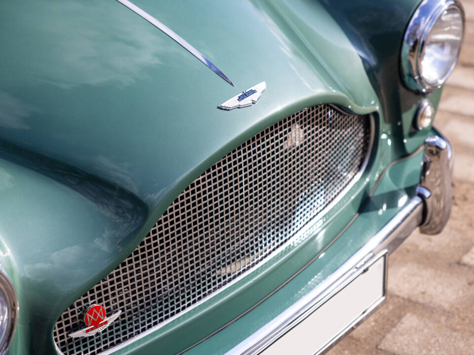 Image 35/50 of Aston Martin DB 2&#x2F;4 Mk III (1958)