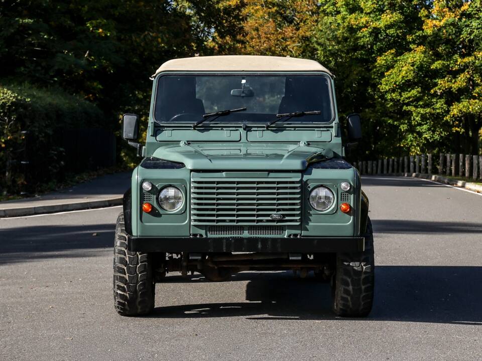 Image 6/21 de Land Rover Defender 90 Td5 (1999)