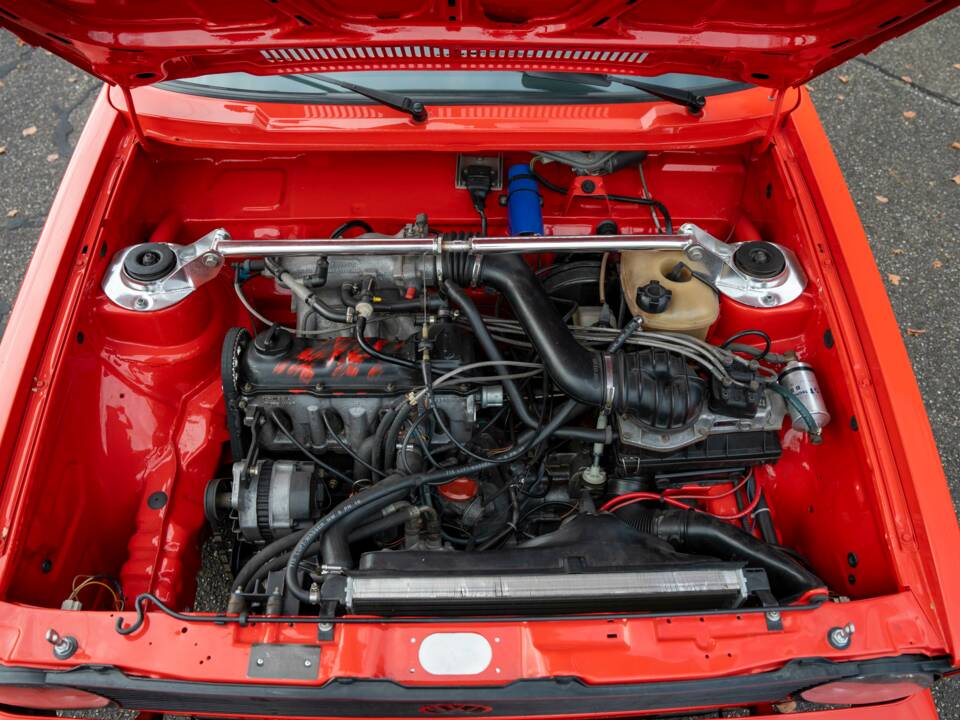 Afbeelding 54/61 van Volkswagen Golf Mk I GTI Pirelli 1.8 (1983)