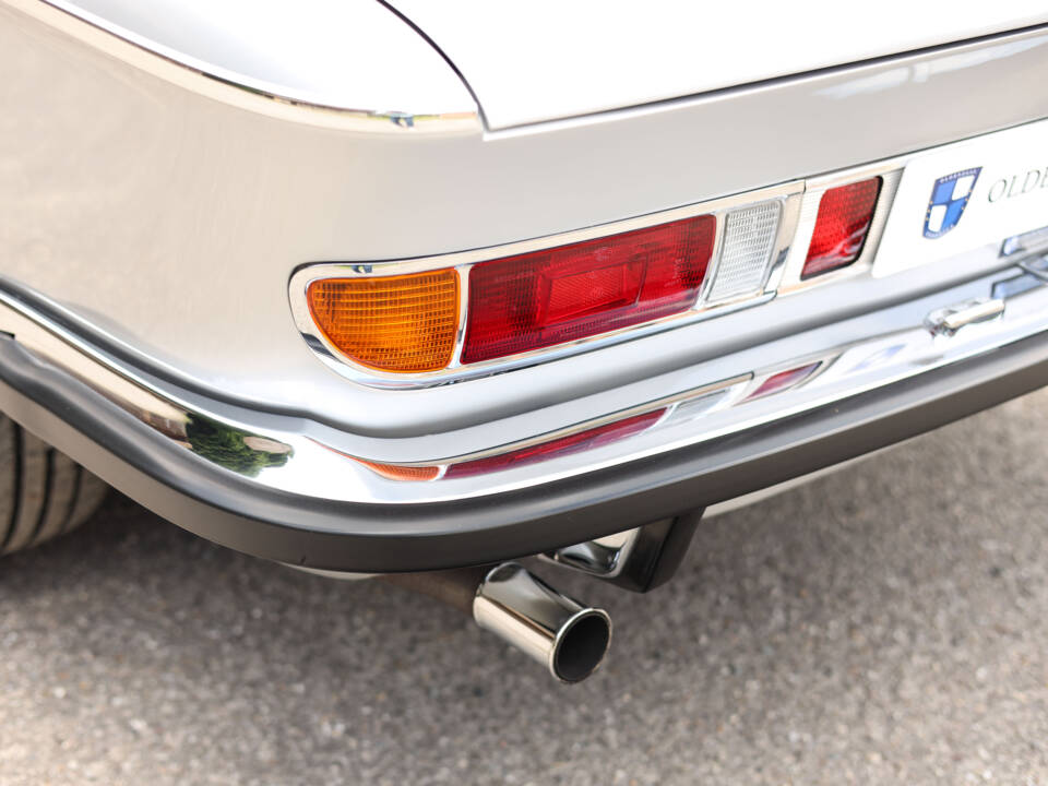 Image 59/95 of BMW 3.0 CSi (1975)