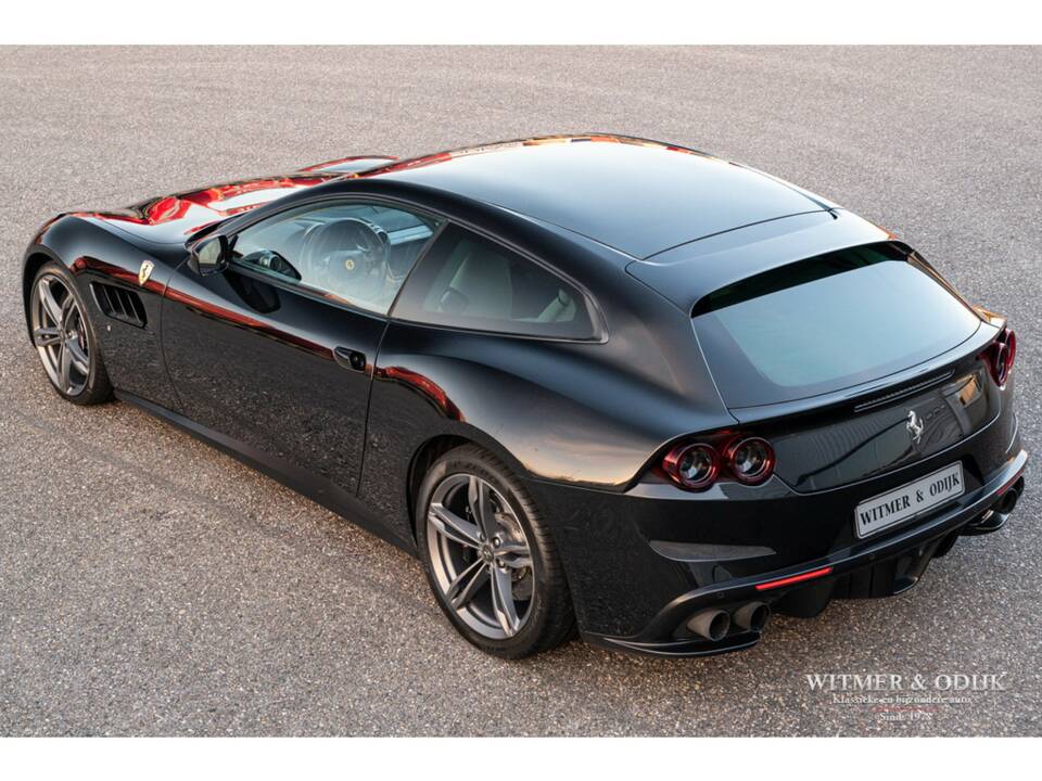 Bild 11/47 von Ferrari GTC4Lusso (2017)