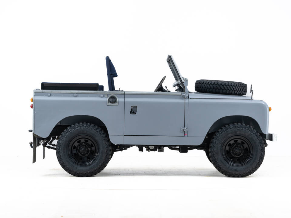 Image 9/25 of Land Rover 88 (1961)