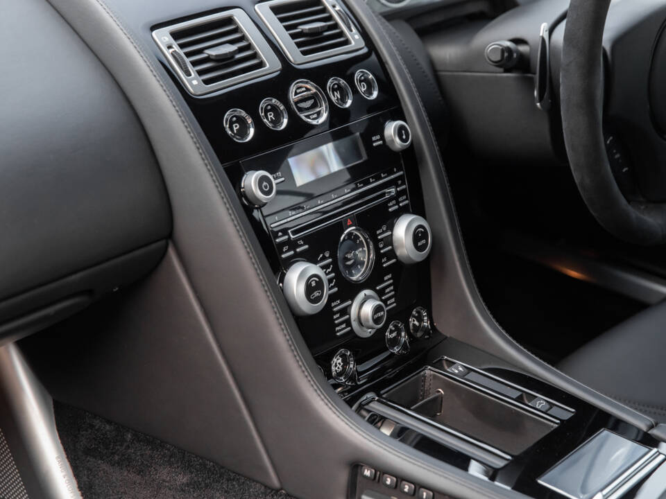 Bild 56/71 von Aston Martin DBS (2011)