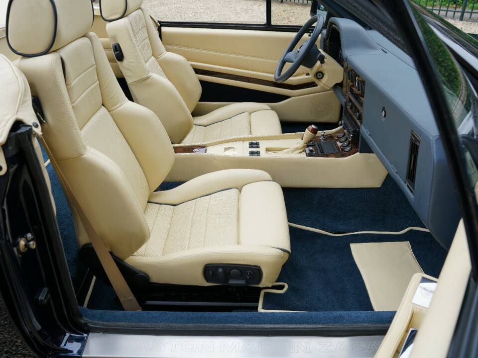 Bild 14/50 von Aston Martin V8 Zagato Vantage Volante (1990)