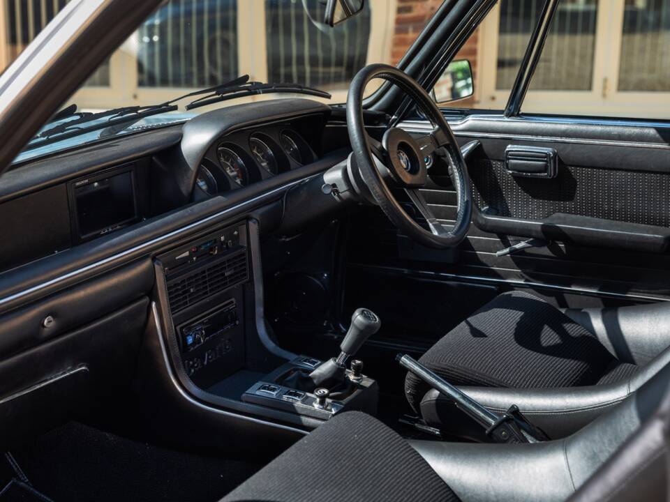 Immagine 4/50 di BMW 3.0 CSi (1977)