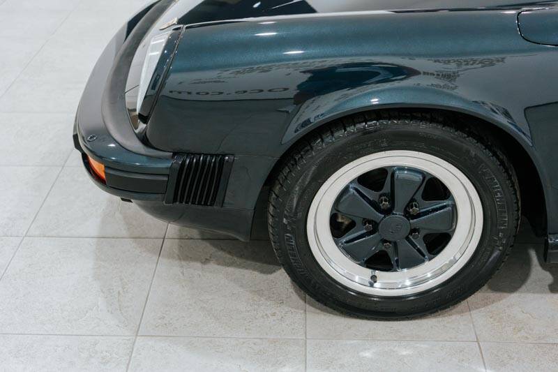 Bild 69/76 von Porsche 911 Carrera 3.2 "25 Jahre 911" (1989)