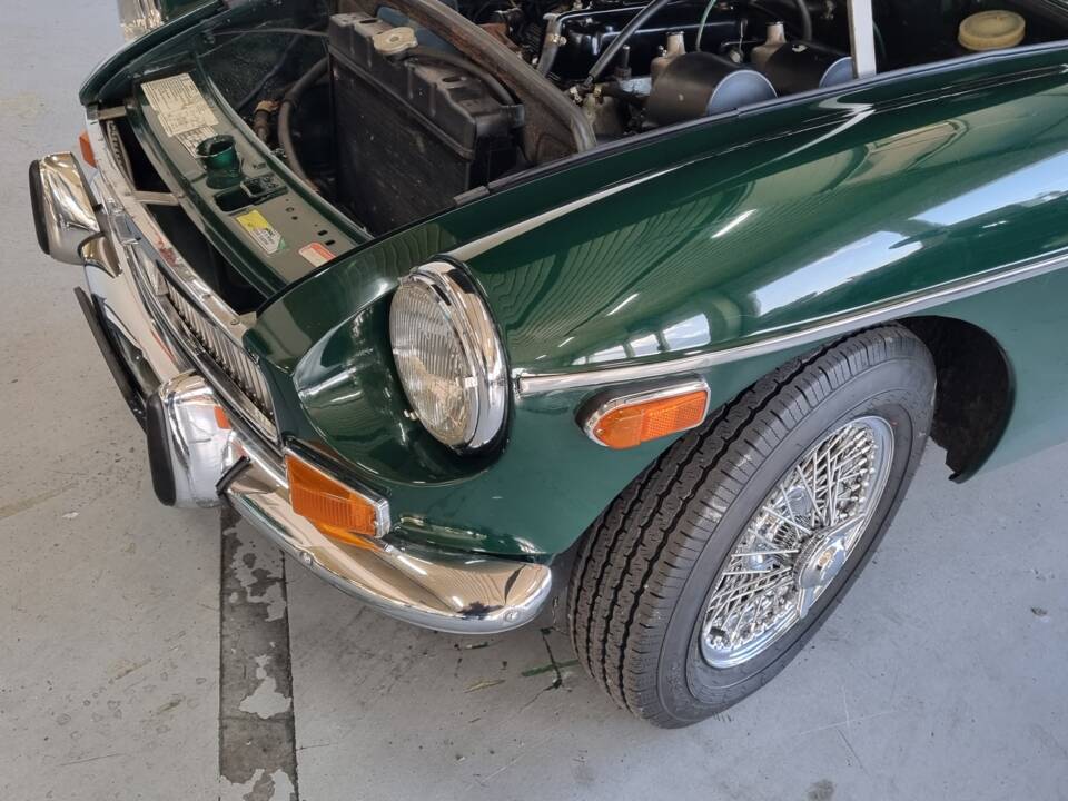 Bild 16/17 von MG MGB (1973)