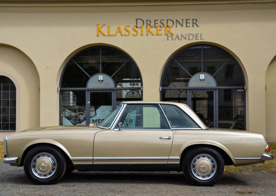 Image 15/56 de Mercedes-Benz 280 SL (1970)