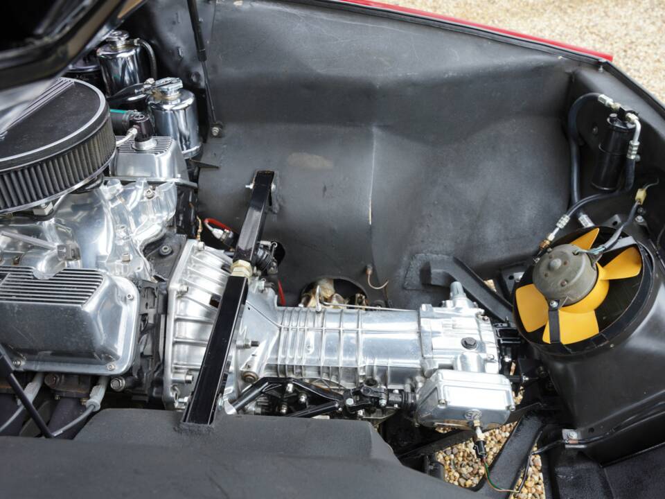 Image 15/50 of De Tomaso Pantera (1972)