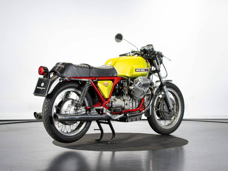 Imagen 4/50 de Moto Guzzi V7 Sport (1972)