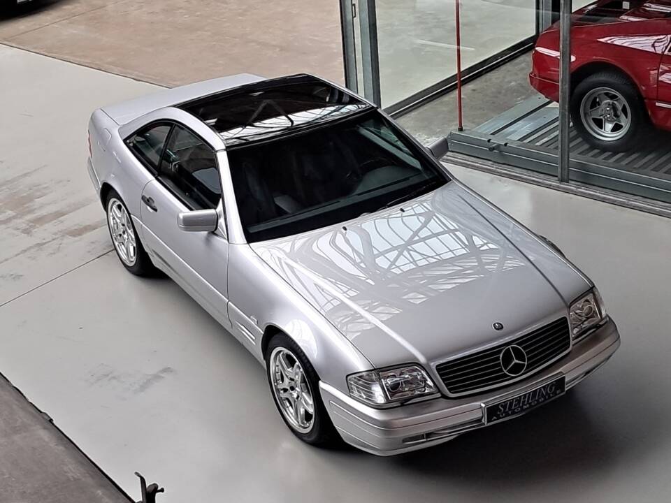 Bild 2/41 von Mercedes-Benz SL 320 (1998)