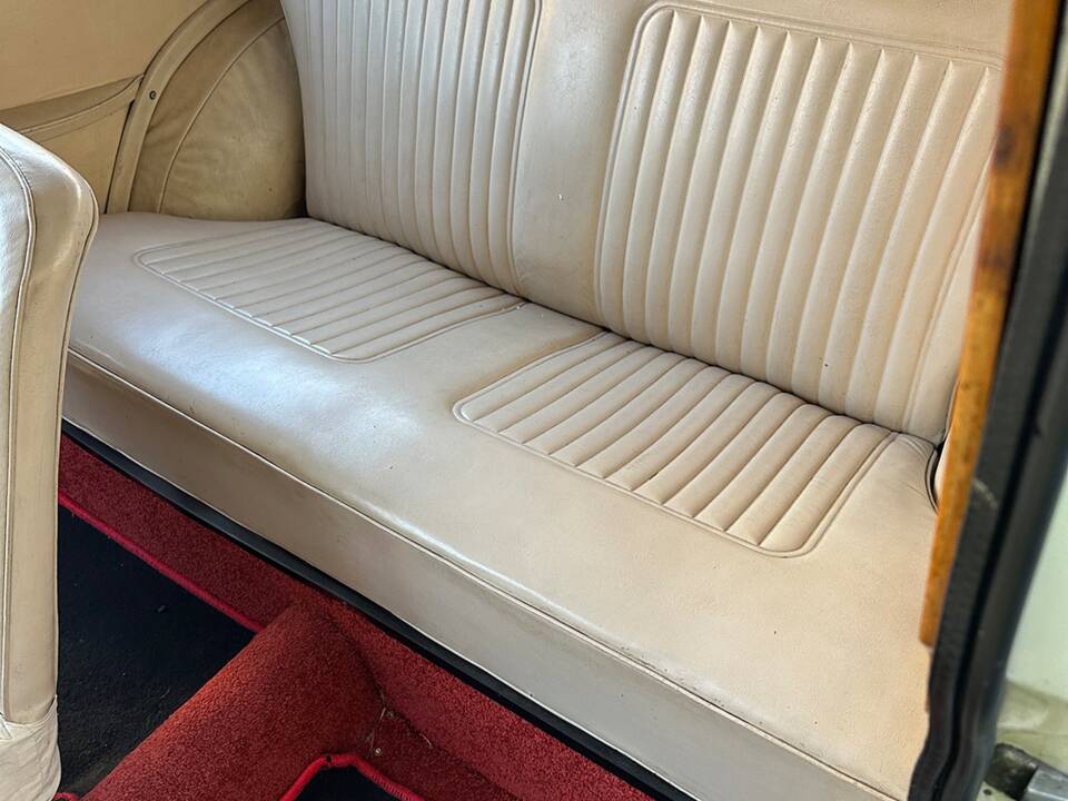 Afbeelding 22/50 van Morris Minor 1000 Traveller (1970)