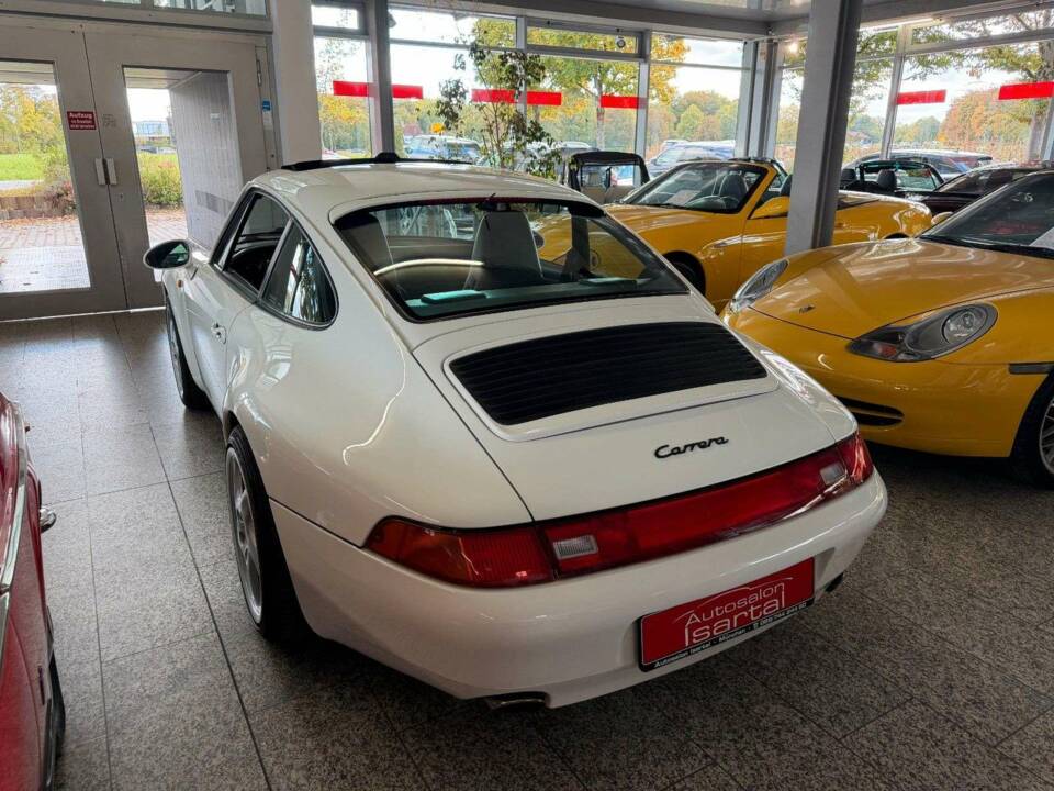 Bild 32/40 von Porsche 911 Carrera (1993)
