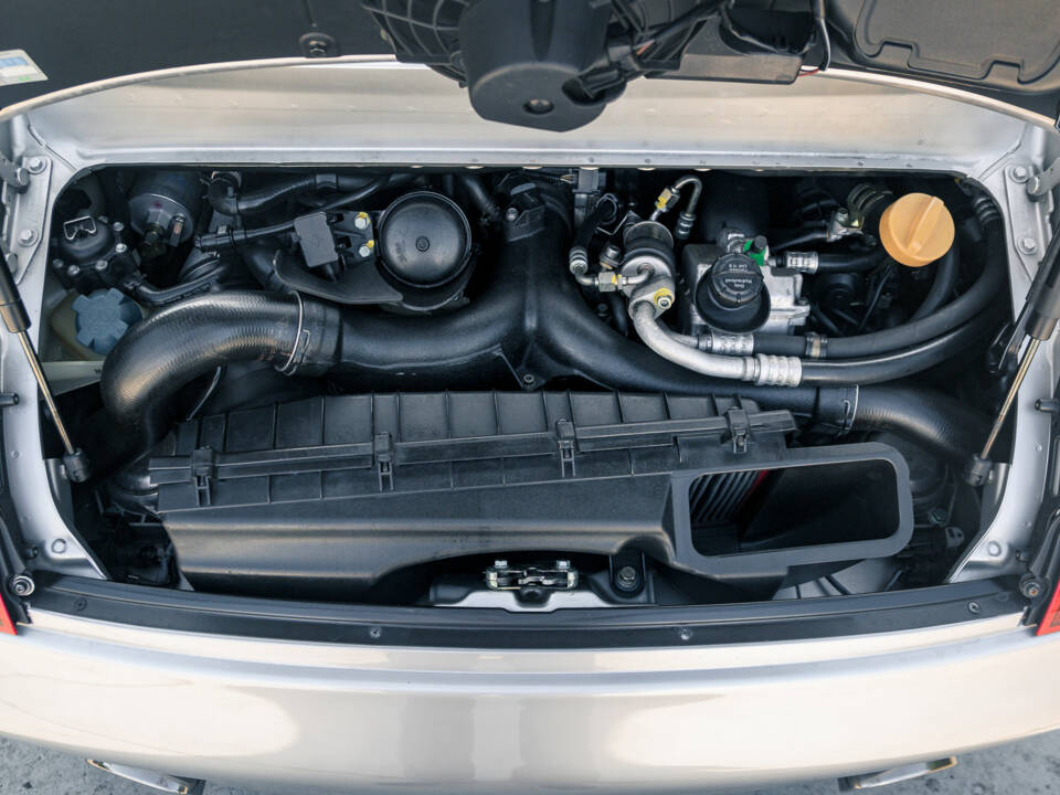 Image 46/51 of Porsche 911 GT2 (2001)