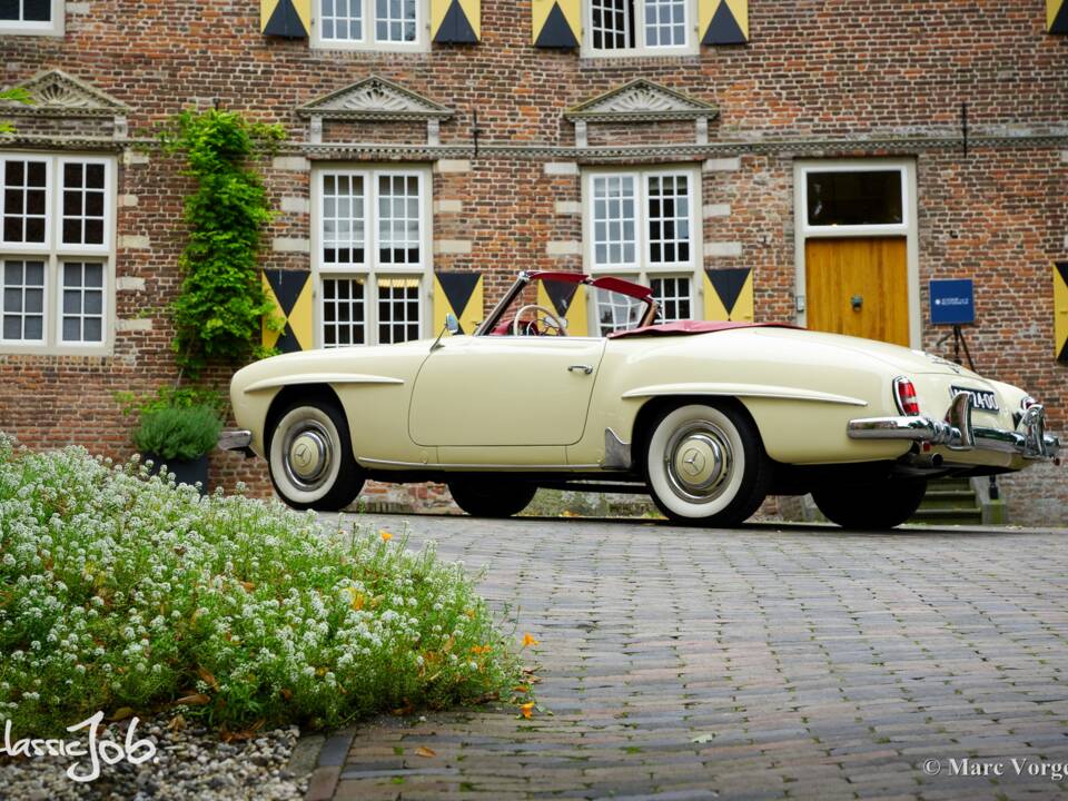 Image 51/61 of Mercedes-Benz 190 SL (1959)