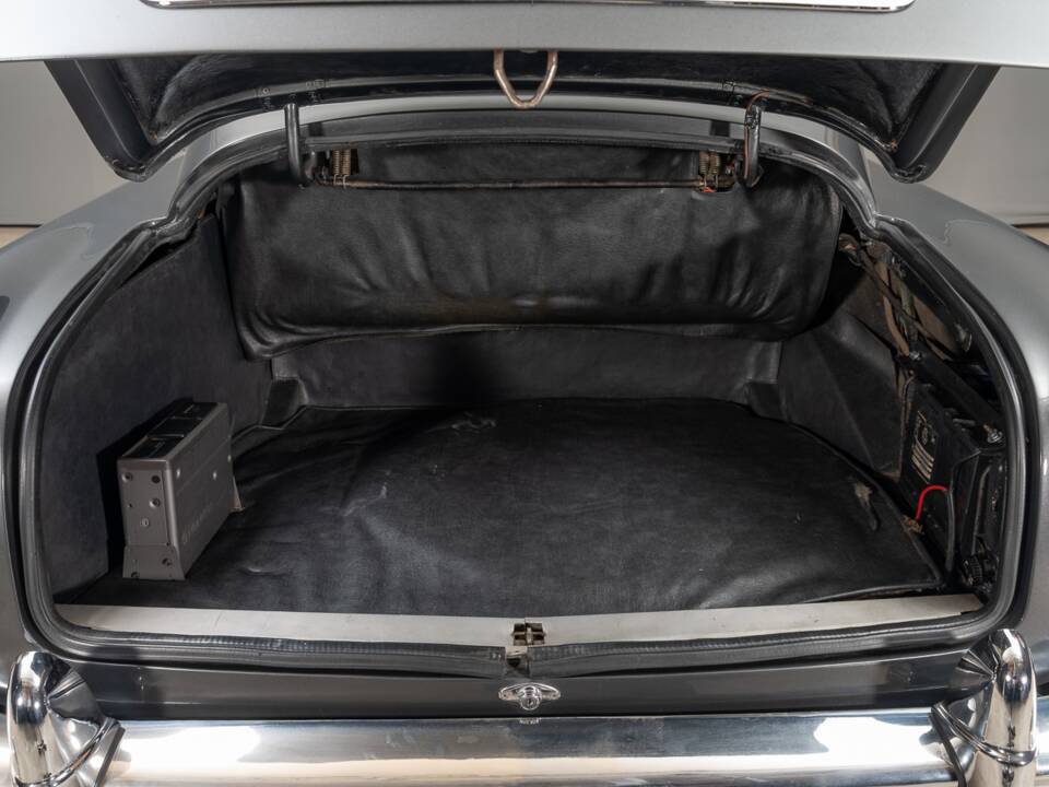 Bild 14/36 von Aston Martin DB 4 Vantage (1963)