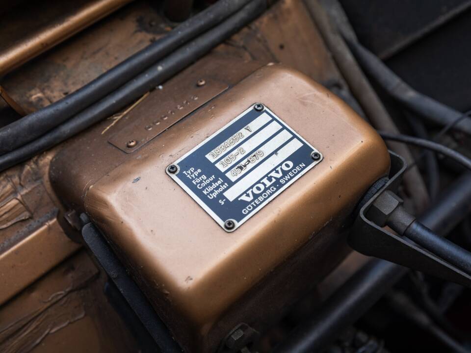 Image 42/50 of Volvo 1800 ES (1973)