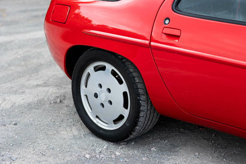 Image 25/50 of Porsche 928 S (1986)