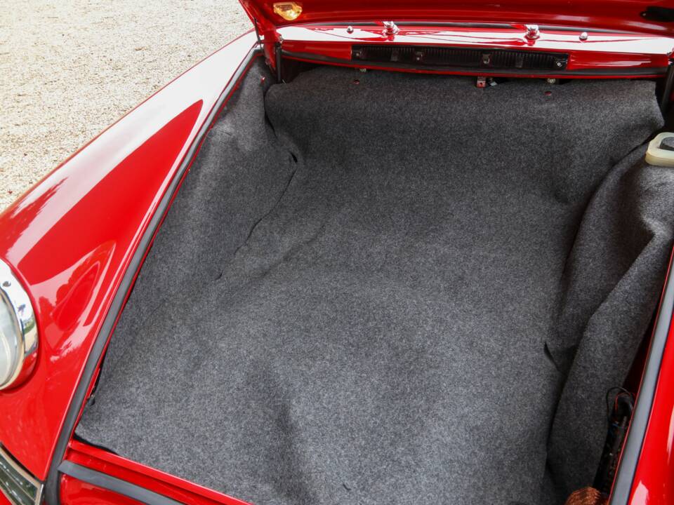 Bild 30/50 von Porsche 911 2.0 T (1970)