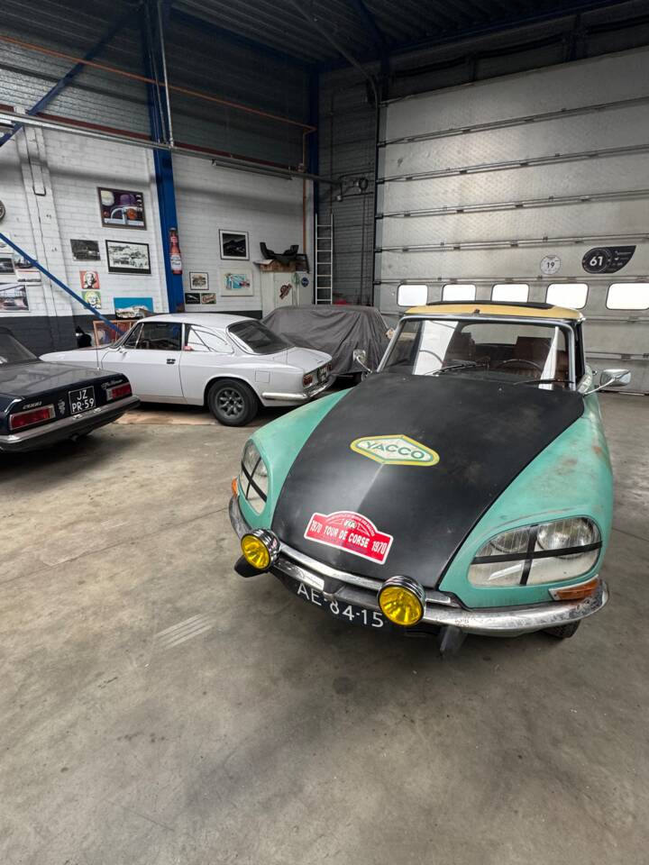 Image 3/28 of Citroën ID 20 (1970)