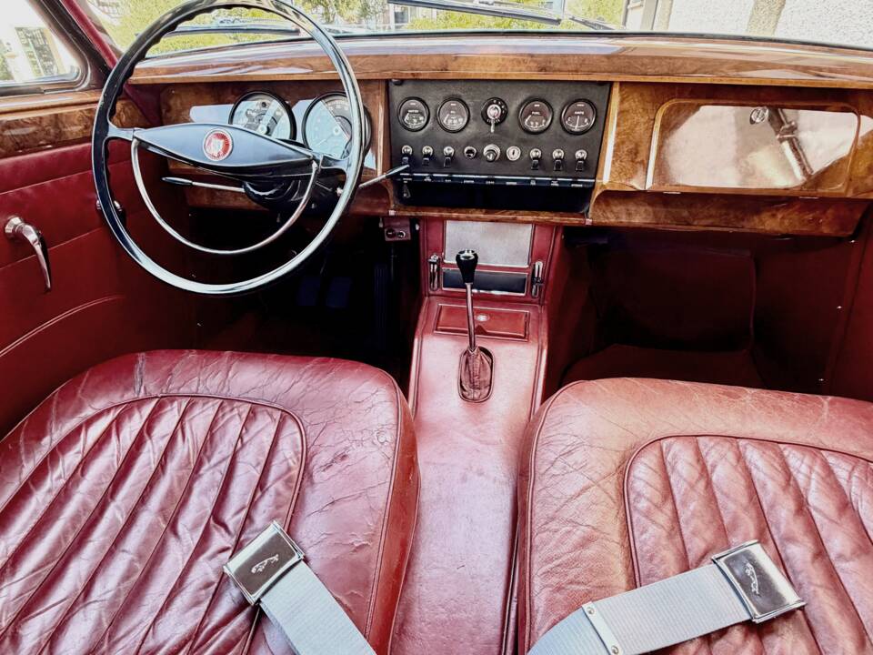 Bild 14/19 von Jaguar Mk II 3.4 (1963)
