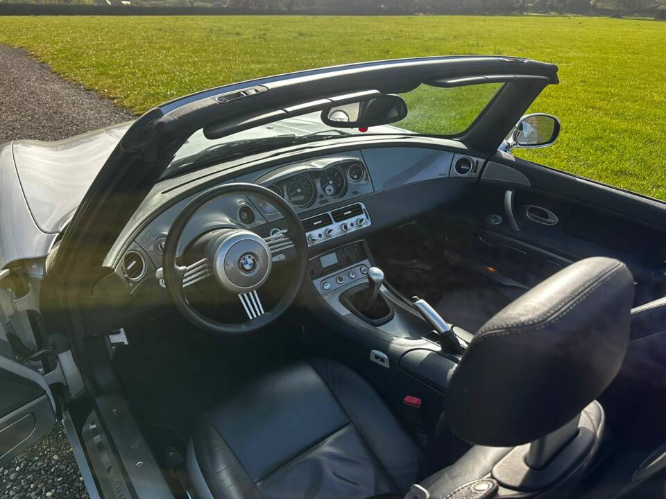 Imagen 43/61 de BMW Z8 (2000)