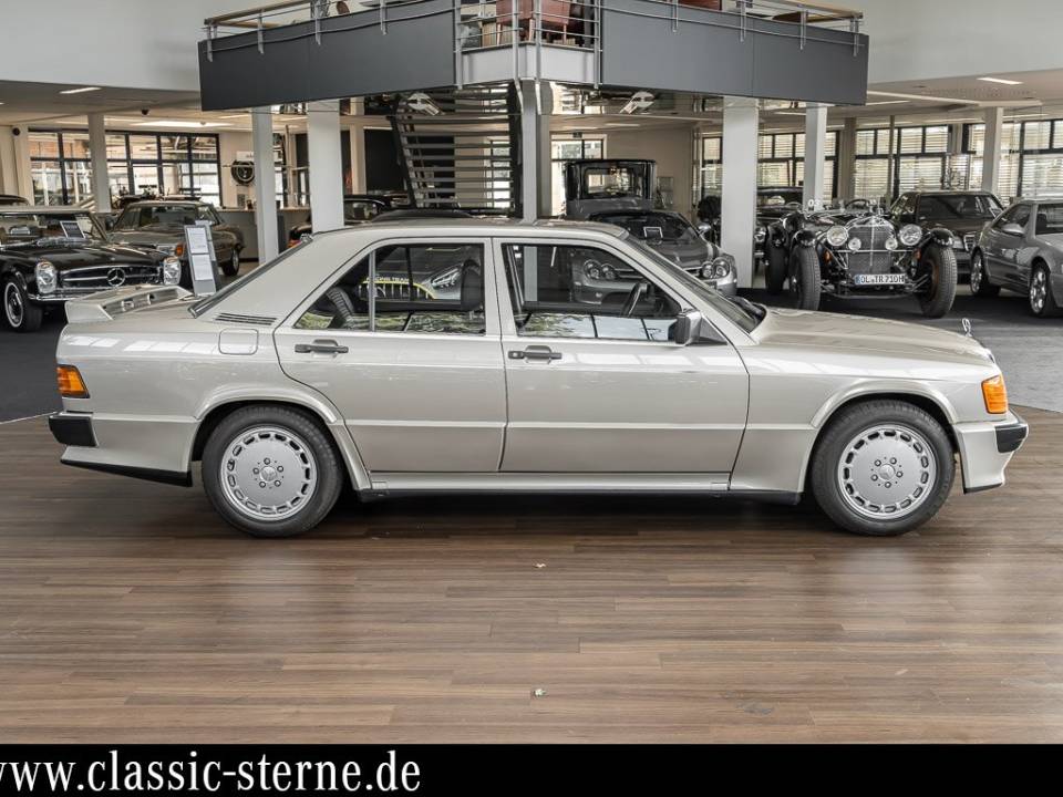 Image 6/15 de Mercedes-Benz 190 E 2.3-16 (1986)