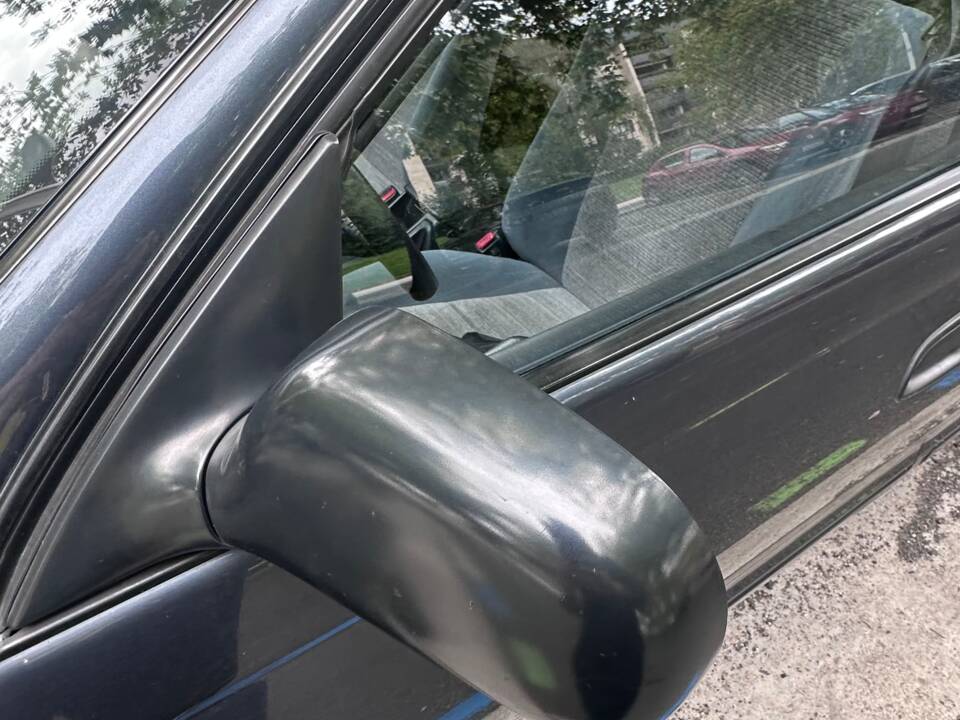 Bild 21/26 von Toyota Carina (1993)