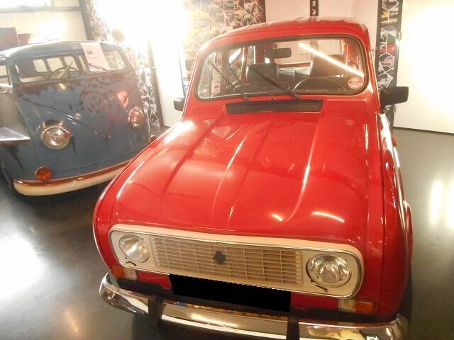 Image 3/11 de Renault R 4 TL (1991)