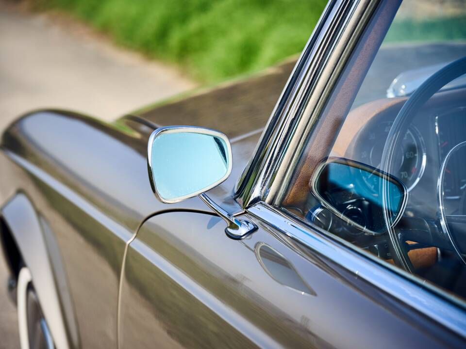 Image 9/31 of Mercedes-Benz 280 SL (1969)