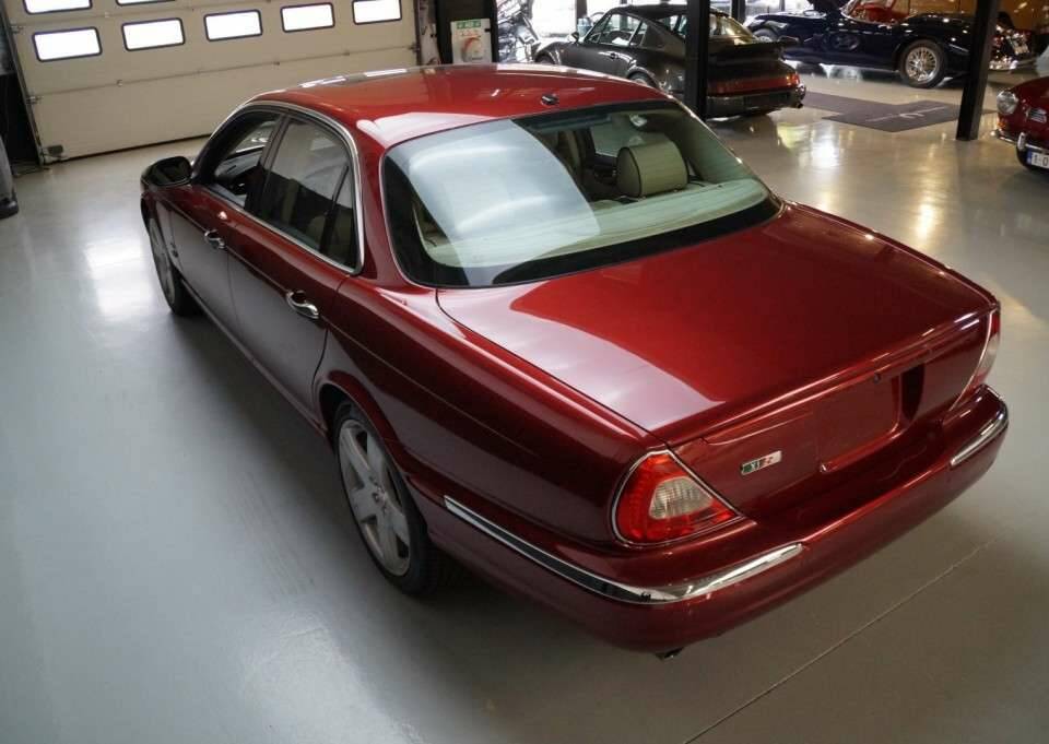 Bild 40/50 von Jaguar XJR (2007)