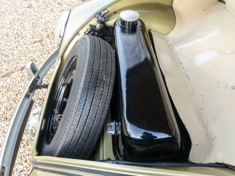 Bild 22/50 von Volkswagen Beetle 1200 Standard "Oval" (1956)