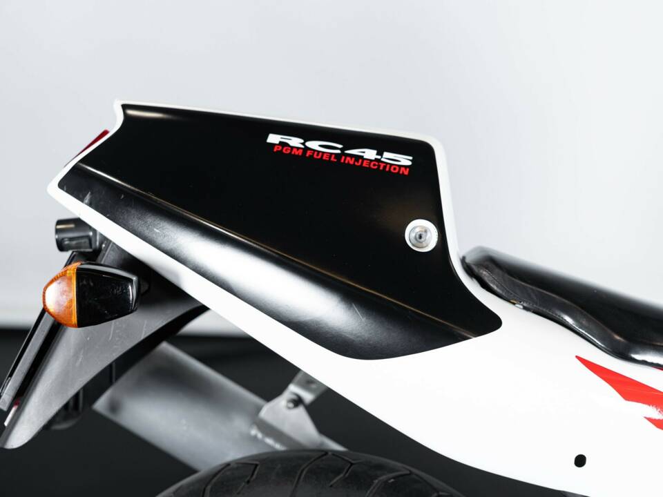 Image 42/42 de Honda RVF 750 (1994)