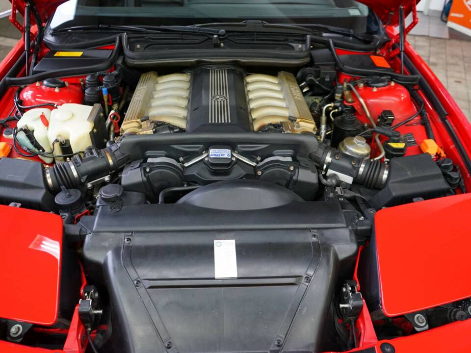 Immagine 37/50 di BMW 850i (1990)