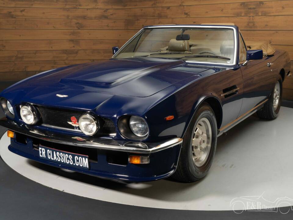 Image 5/8 of Aston Martin V8 Volante (1981)