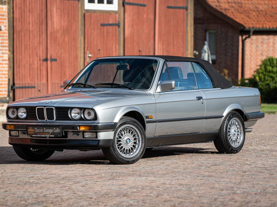 Image 1/71 of BMW 325i (1989)